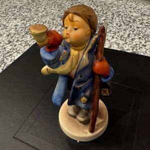 Hummel Goebel W. Germany Rare Vintage Hear Ye #15/0